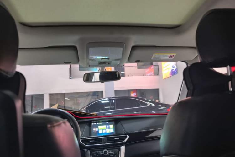 Used Zotye Domy X5 2017 Upgraded Model 1.5T CVT Governor Edition Headliner