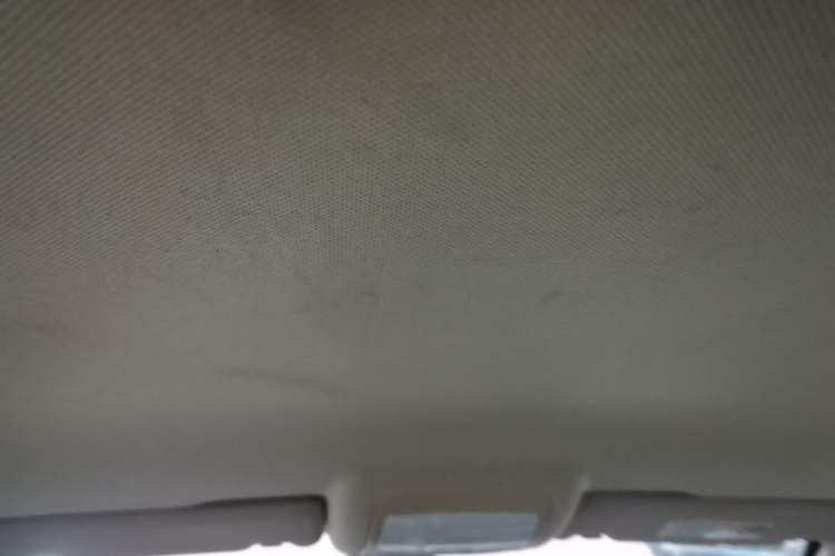 Used Zotye Domy X5 2017 Value Edition 1.6L Manual Comfort Model Headliner