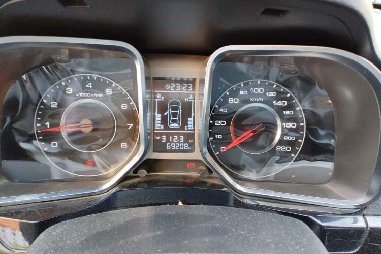 Used Zotye Domy X5 2017 Classic Edition 1.6L Manual Elite Model Instrument Cluster