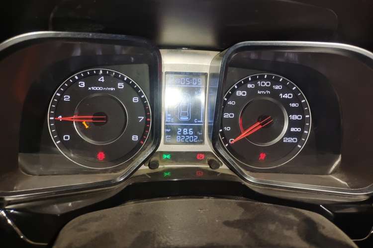 Used Zotye Domy X5 2017 Upgraded Model 1.5T CVT Landlord Edition Instrument Cluster