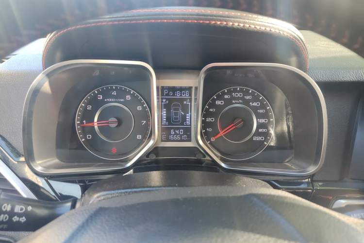 Used Zotye Domy X5 2017 Upgraded Model 1.5T CVT ZhiXian Edition Instrument Cluster