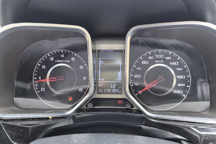Used Zotye Domy X5 2017 Upgraded Model 1.5T CVT Landlord Edition Interior 11