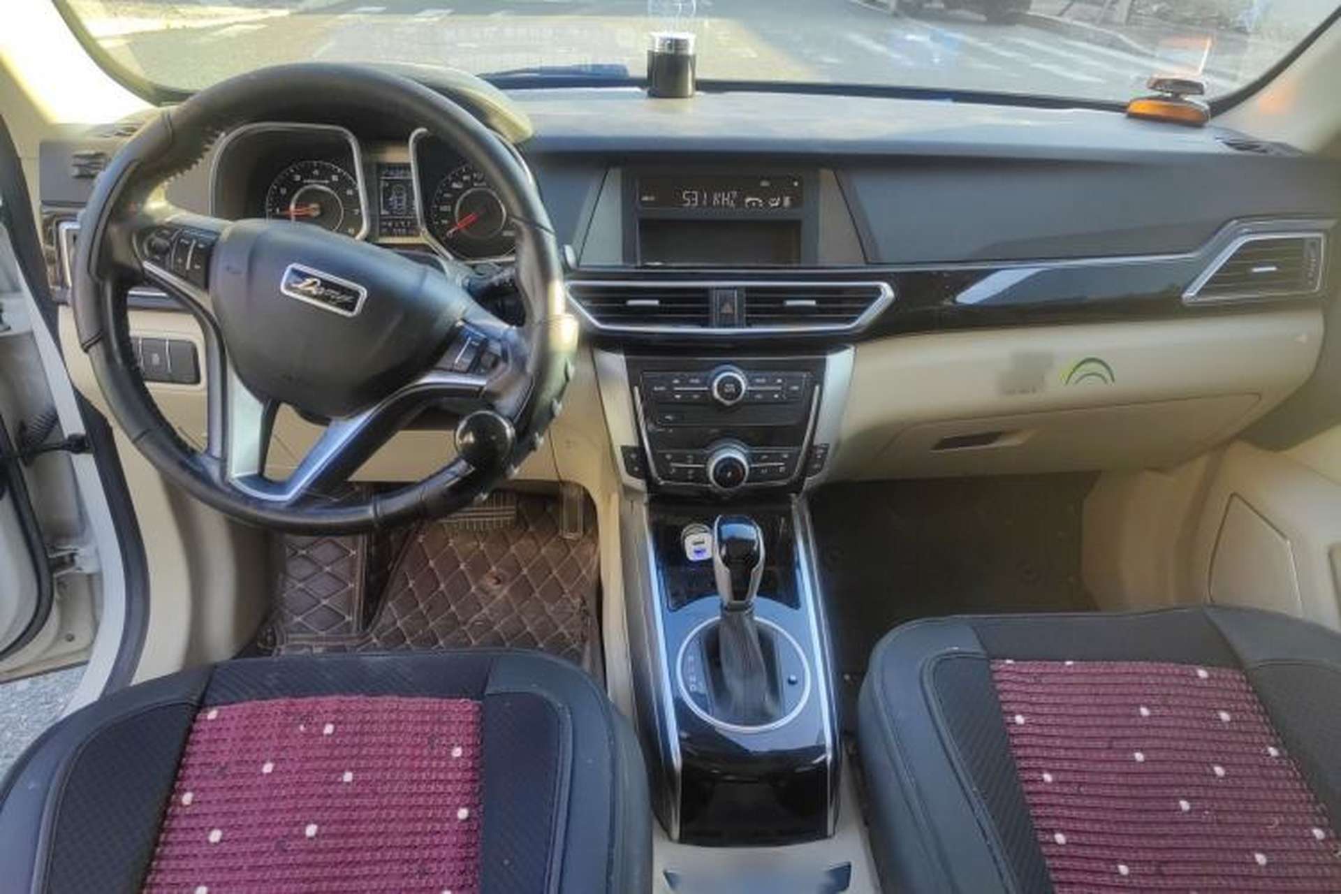 Used Zotye Domy X5 2017 Upgraded Model 1.5T CVT Landlord Edition Interior 3