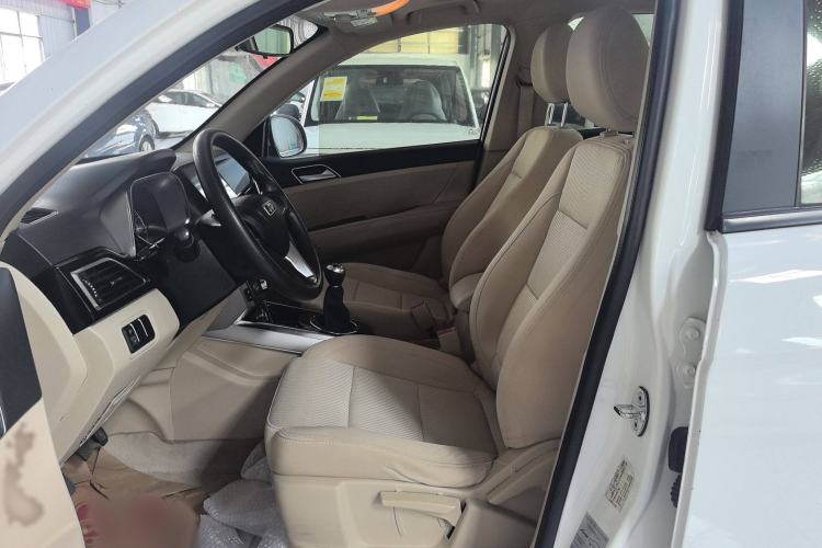 Used Zotye Domy X5 2017 Value Edition 1.6L Manual Fashion Model Interior 4