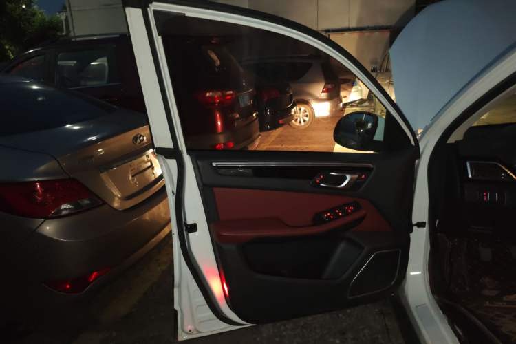 Used Zotye Domy X5 2017 Platinum Edition 1.5T Manual Luxury Model Left Front Door Interior