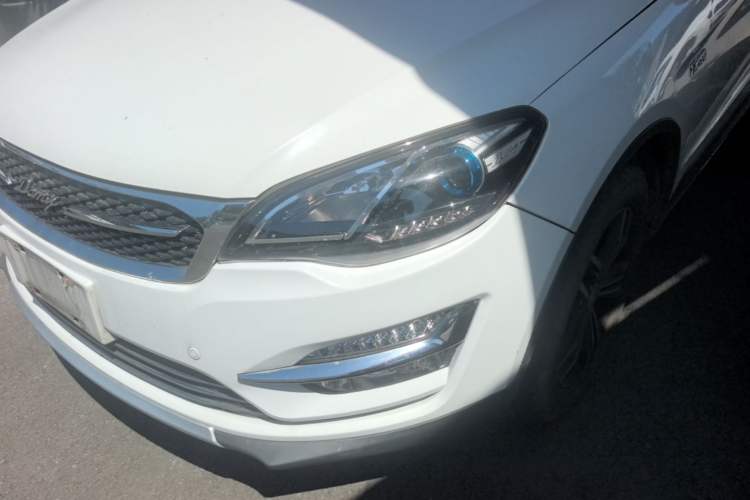 Used Zotye Domy X5 2017 Upgraded Model 1.5T Manual Luxury Edition Left Front Headlight