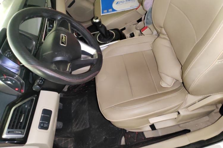 Used Zotye Domy X5 2017 Value Edition 1.6L Manual Fashion Model Left Front Seat