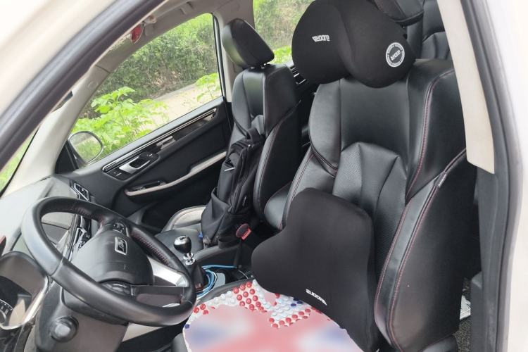 Used Zotye Domy X5 2017 Upgraded Model 1.5T Manual Supreme Edition Left Front Seat