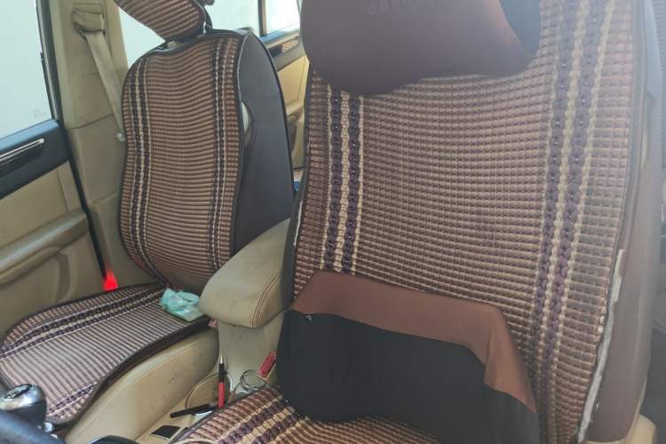 Used Zotye Domy X5 2017 Upgraded Model 1.5T Manual Luxury Version Left Front Seat