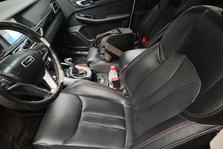 Used Zotye Domy X5 2017 Upgraded Model 1.5T CVT ZhiXian Edition Left Front Seat