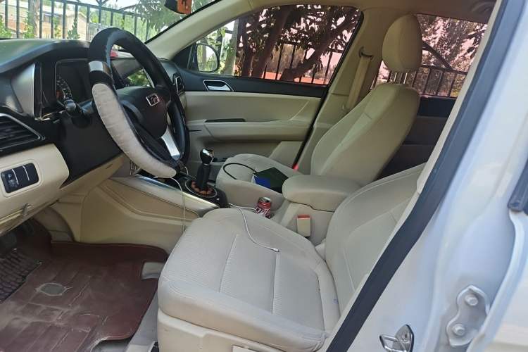 Used Zotye Domy X5 2017 Value Edition 1.6L Manual Comfort Model Left Front Seat