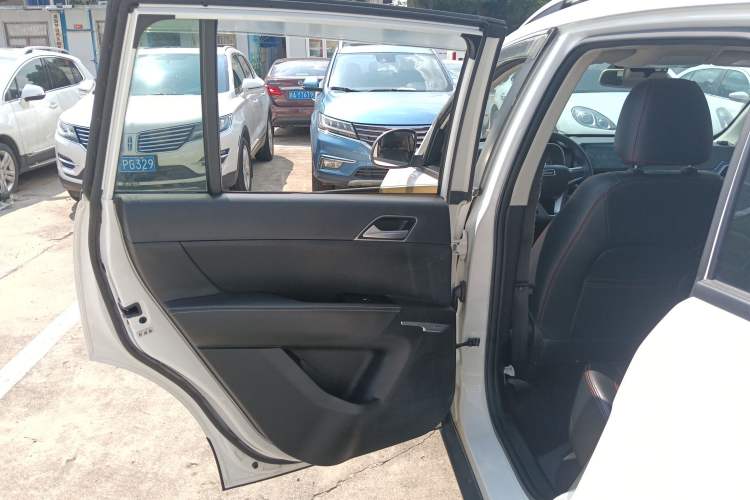 Used Zotye Domy X5 2017 Value Edition 1.6L Manual Fashion Model Left Rear Door Interior