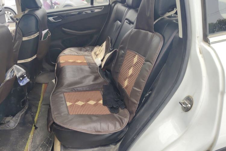 Used Zotye Domy X5 2017 Upgraded Model 1.5T Manual Luxury Edition Left Rear Seat