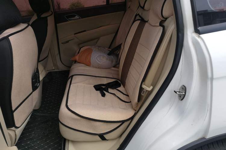 Used Zotye Domy X5 2017 Value Edition 1.6L Manual Comfort Model Left Rear Seat