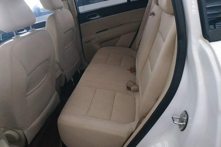 Used Zotye Domy X5 2017 Value Edition 1.6L Manual Comfort Model Left Rear Seat