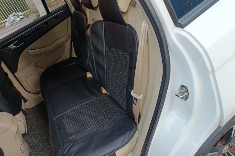 Used Zotye Domy X5 2017 Classic Edition 1.5T Manual Luxury Model Left Rear Seat
