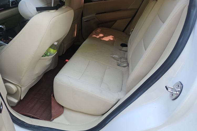Used Zotye Domy X5 2017 Value Edition 1.6L Manual Comfort Model Left Rear Seat
