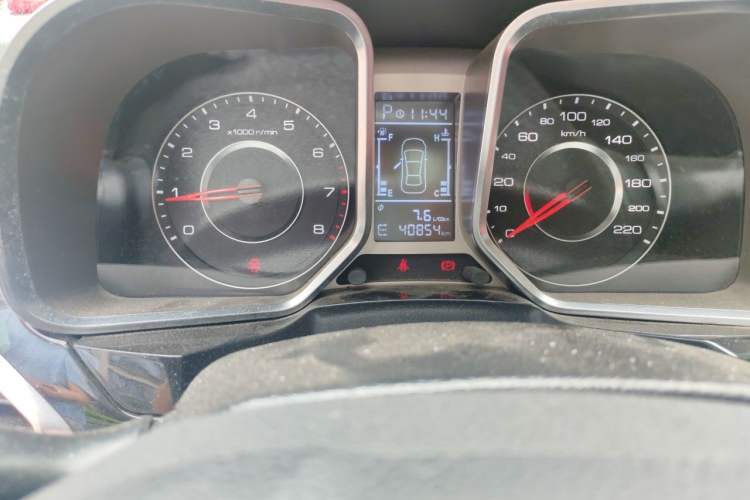 Used Zotye Domy X5 2017 Upgraded Model 1.5T CVT Landlord Edition Odometer Close Up