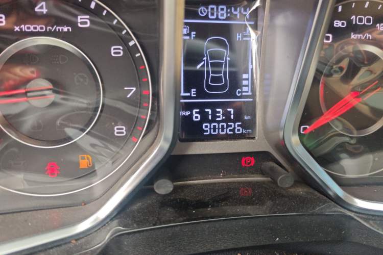 Used Zotye Domy X5 2017 Value Edition 1.6L Manual Comfort Model Odometer Close Up