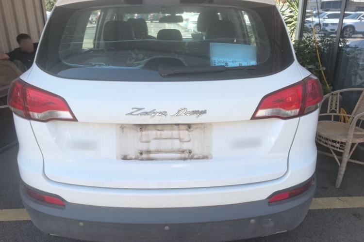 Used Zotye Domy X5 2017 Upgraded Model 1.5T Manual Luxury Edition Rear