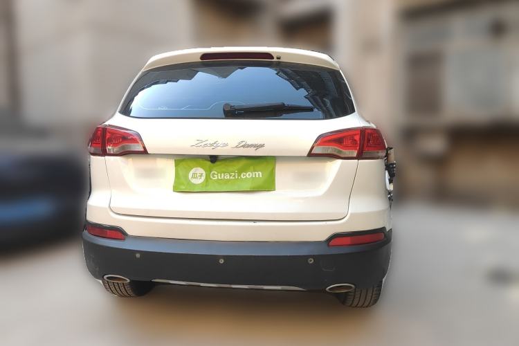 Used Zotye Domy X5 2017 Upgraded Model 1.5T Manual Luxury Version Rear