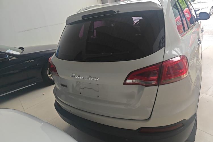 Used Zotye Domy X5 2017 Upgraded Model 1.5T Manual Luxury Edition Rear