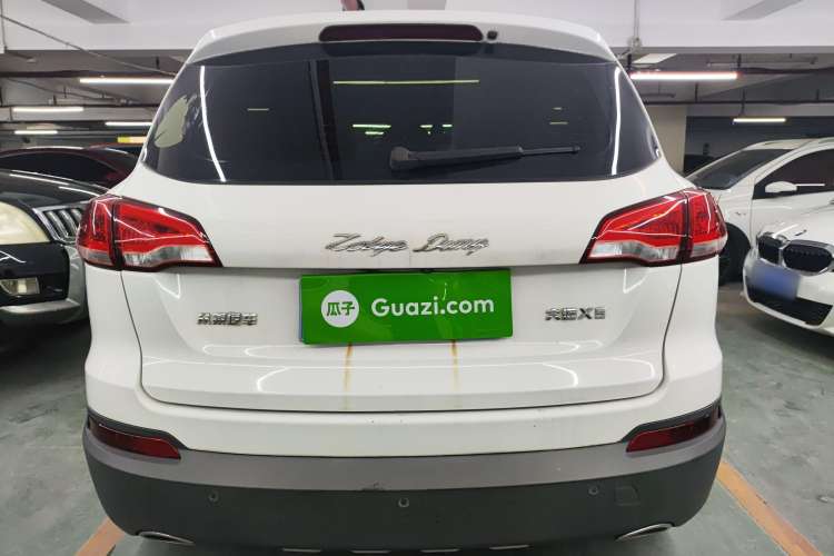 Used Zotye Domy X5 2017 Upgraded Model 1.5T Manual Luxury Edition Rear