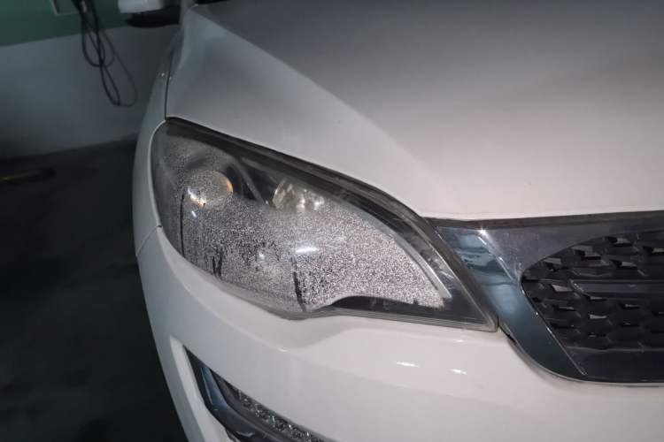 Used Zotye Domy X5 2017 Upgraded Model 1.5T Manual Luxury Edition Right Front Headlight