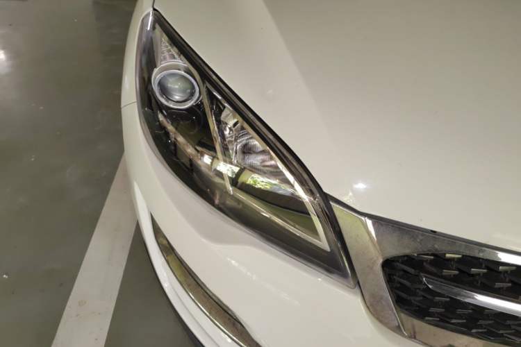 Used Zotye Domy X5 2017 Value Edition 1.6L Manual Fashion Model Right Front Headlight