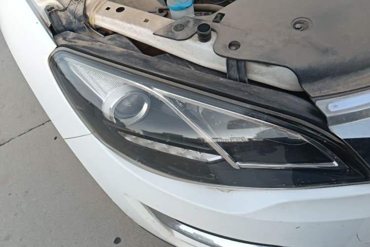 Used Zotye Domy X5 2017 Value Edition 1.6L Manual Fashion Model Right Front Headlight