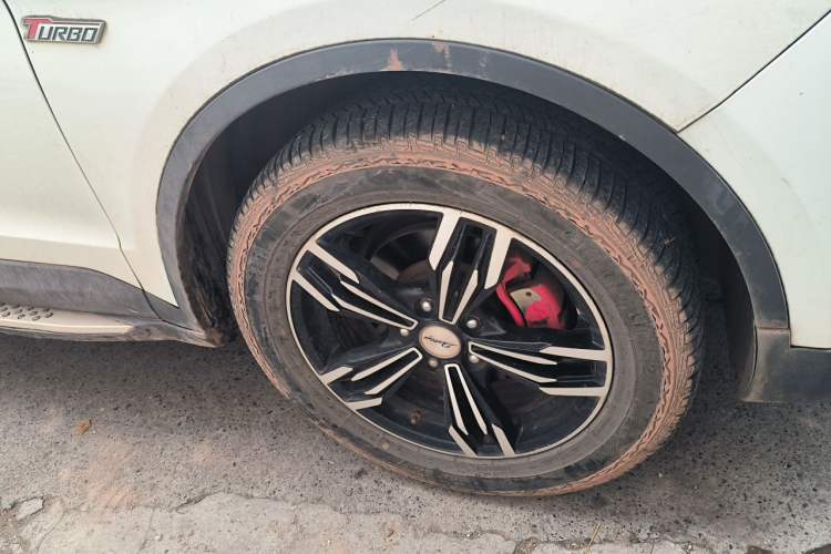 Used Zotye Domy X5 2017 Upgraded Model 1.5T Manual Luxury Edition Right Front Wheel Hub