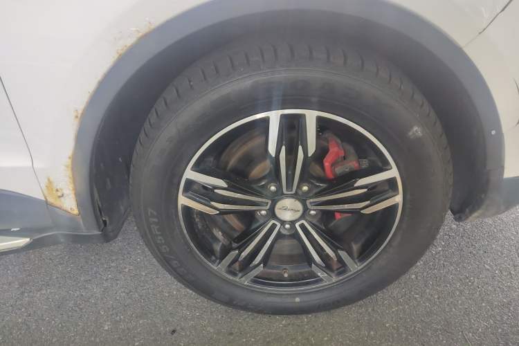 Used Zotye Domy X5 2017 Upgraded Model 1.5T CVT ZhiXian Edition Right Front Wheel Hub