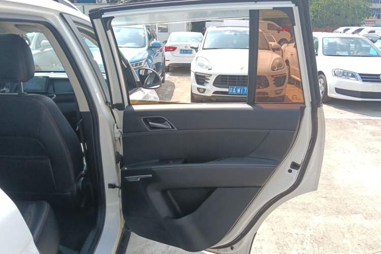 Used Zotye Domy X5 2017 Value Edition 1.6L Manual Fashion Model Right Rear Door Interior