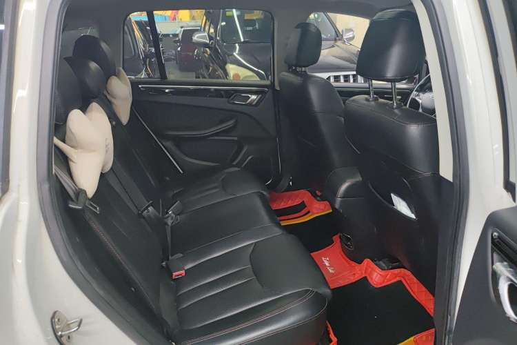 Used Zotye Domy X5 2017 Upgraded Model 1.5T Manual Luxury Edition Right Rear Seat