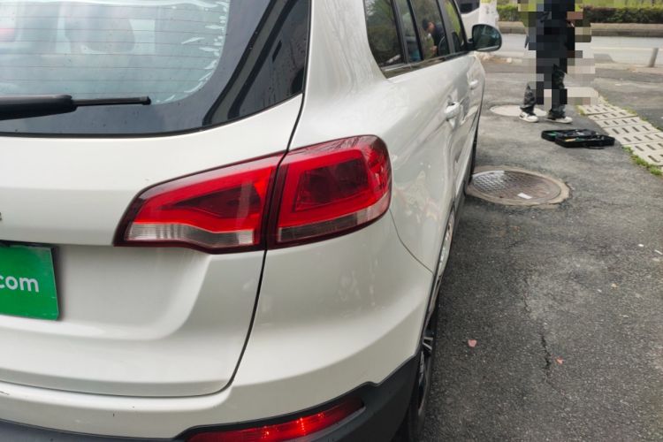 Used Zotye Domy X5 2017 Upgraded Model 1.5T Manual Luxury Version Right Rear Taillight