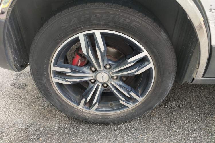 Used Zotye Domy X5 2017 Upgraded Model 1.5T Manual Luxury Version Right Rear Wheel Hub