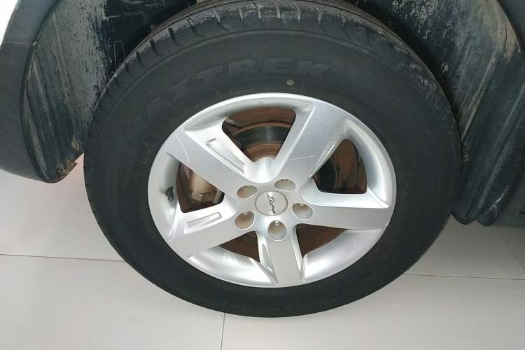 Used Zotye Domy X5 2017 Value Edition 1.6L Manual Comfort Model Right Rear Wheel Hub