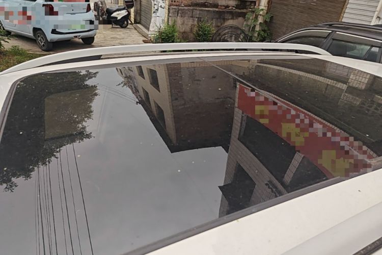 Used Zotye Domy X5 2017 Classic Edition 1.5T CVT Supreme Model Roof