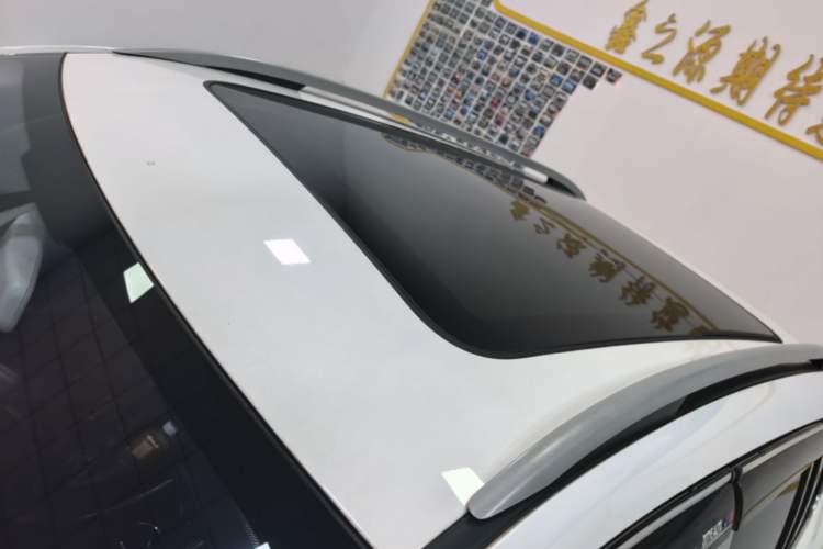 Used Zotye Domy X5 2017 Upgraded Model 1.5T CVT Governor Edition Roof