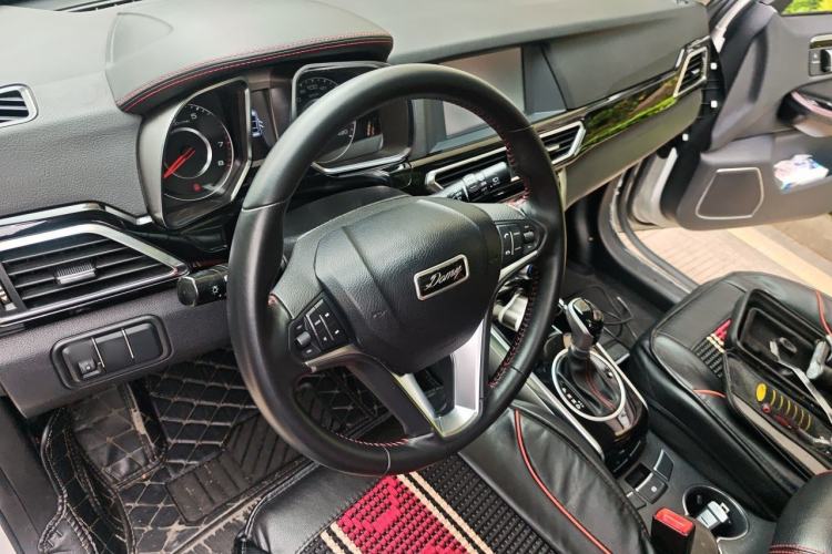 Used Zotye Domy X5 2017 Upgraded Model 1.5T CVT ZhiXian Edition Steering Wheel