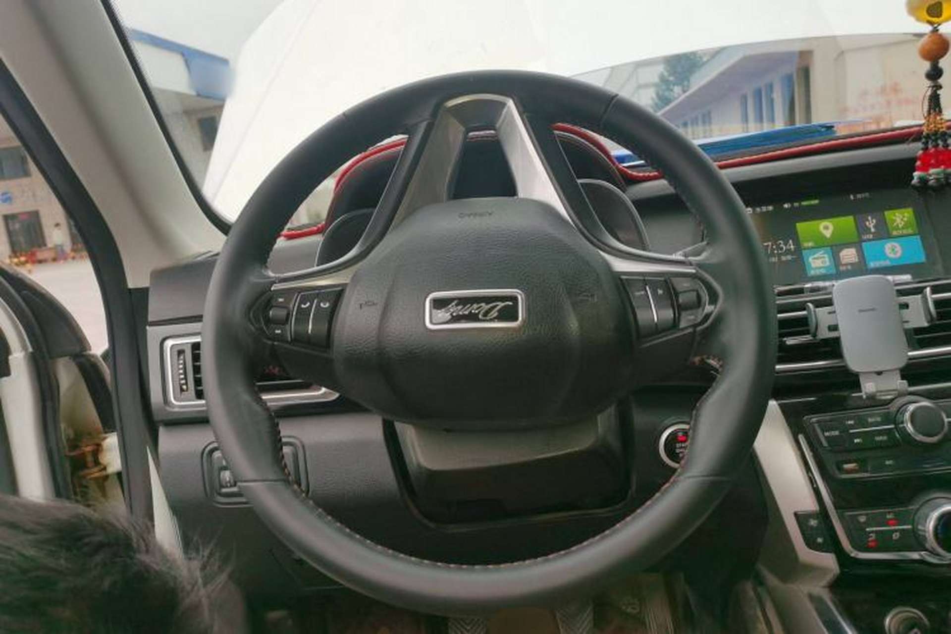 Used Zotye Domy X5 2017 Classic Edition 1.5T Manual Luxury Model Steering Wheel