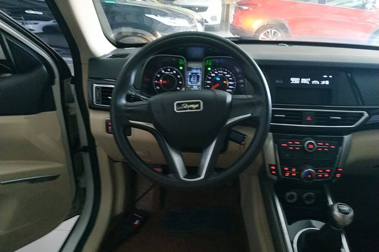 Used Zotye Domy X5 2017 Value Edition 1.6L Manual Comfort Model Steering Wheel