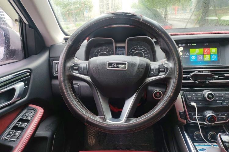 Used Zotye Domy X5 2017 Upgraded Model 1.5T CVT Landlord Edition Steering Wheel