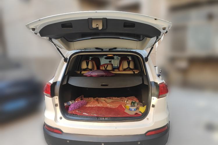Used Zotye Domy X5 2017 Upgraded Model 1.5T Manual Luxury Version Trunk