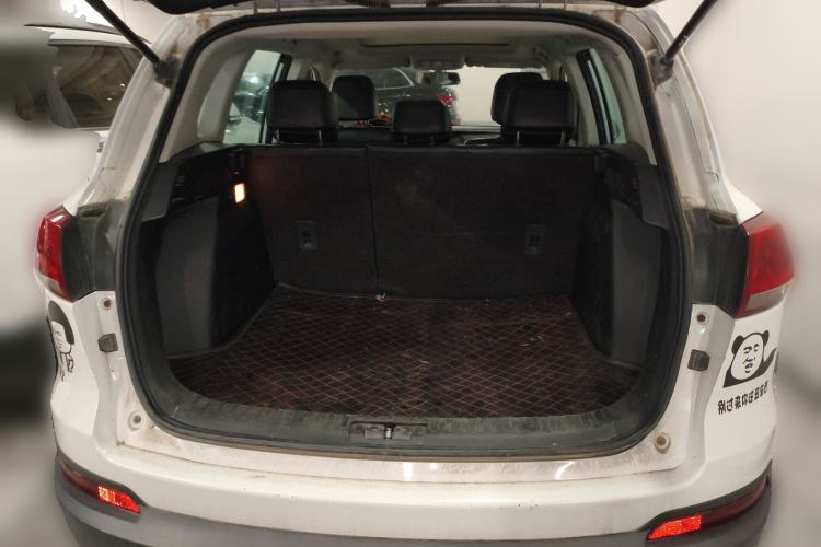 Used Zotye Domy X5 2017 Upgraded Model 1.5T CVT ZhiXian Edition Trunk