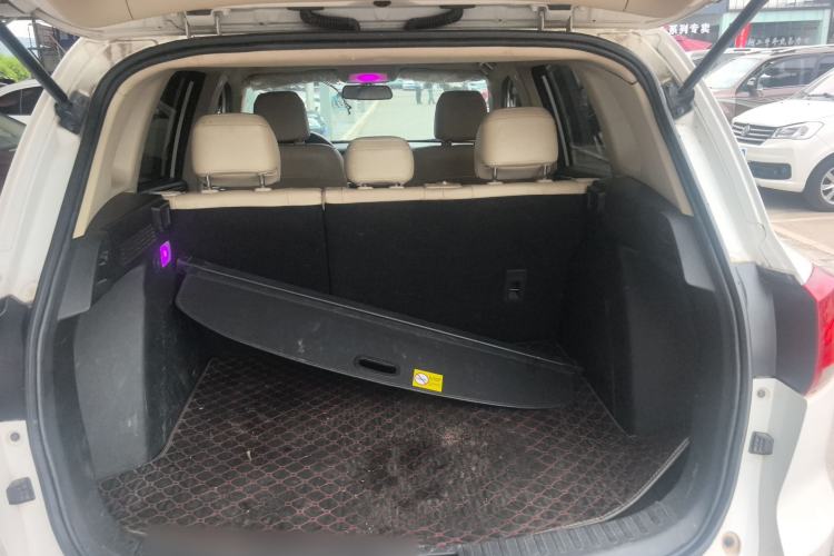 Used Zotye Domy X5 2017 Classic Edition 1.5T Manual Luxury Model Trunk
