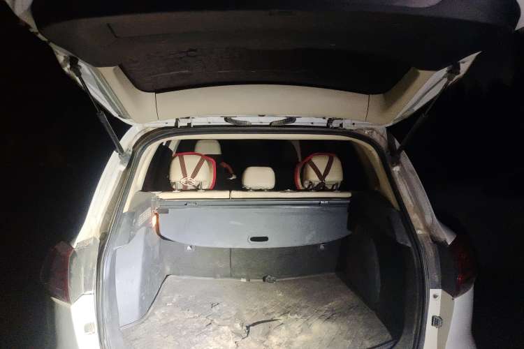 Used Zotye Domy X5 2017 Upgraded Model 1.5T CVT Landlord Edition Trunk