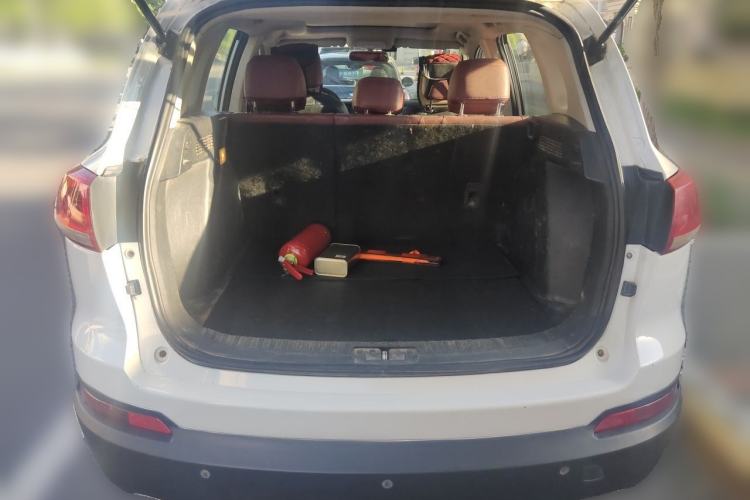 Used Zotye Domy X5 2017 Upgraded Model 1.5T CVT ZhiXian Edition Trunk