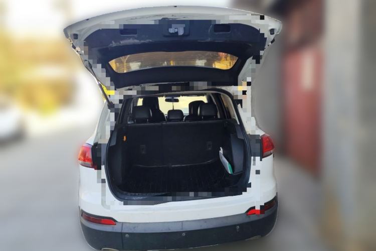 Used Zotye Domy X5 2017 Platinum Edition 1.5T Manual Luxury Model Trunk