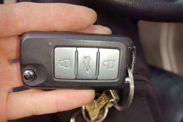 Used Zotye Domy X5 2017 Value Edition 1.6L Manual Fashion Model Vehicle Key